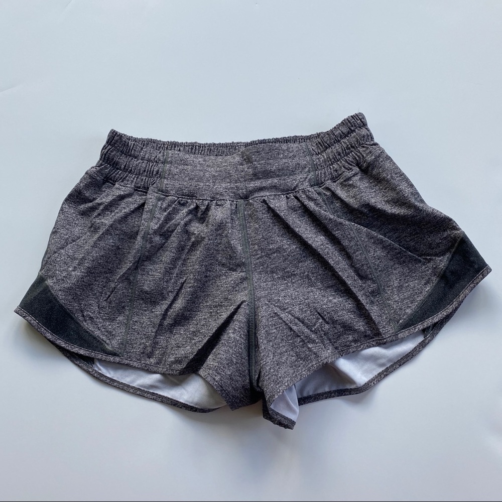 Lululemon Hotty Hot Shorts 2.5”